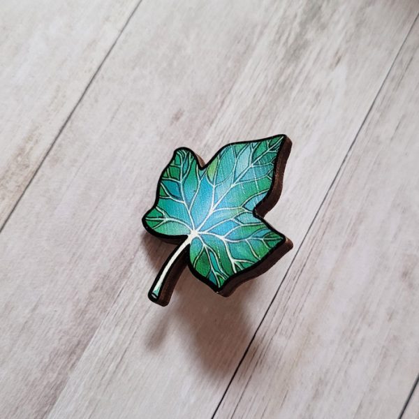 Pin's en bois - Feuille de lierre - Image 2
